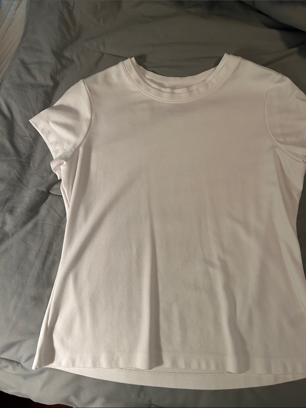 Adrienne Vittadini White Short-Sleeve Crewneck Tee